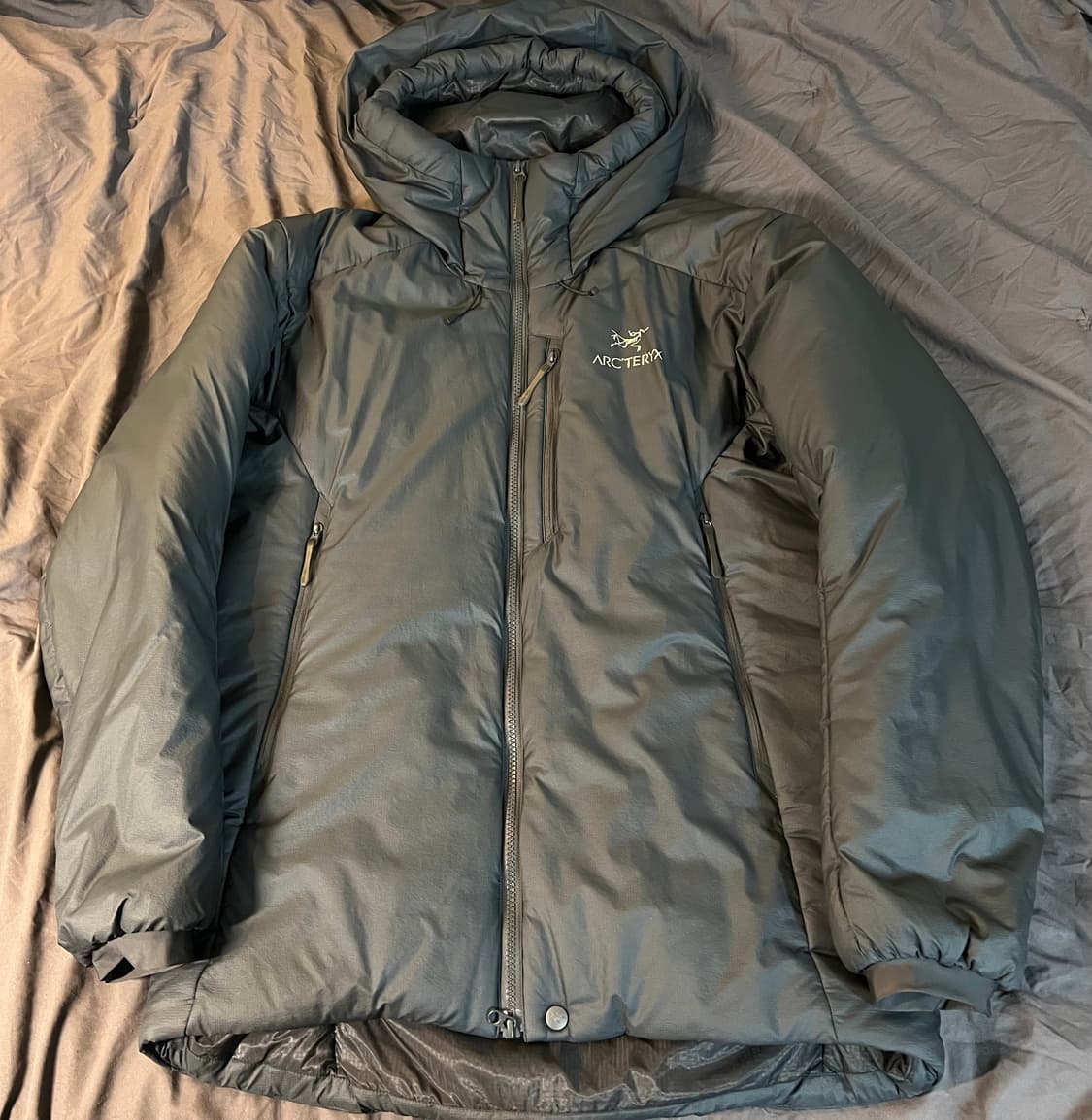 [m]아크테릭스 누클리아이 sv 파카(그래파이트) 상품이미지1