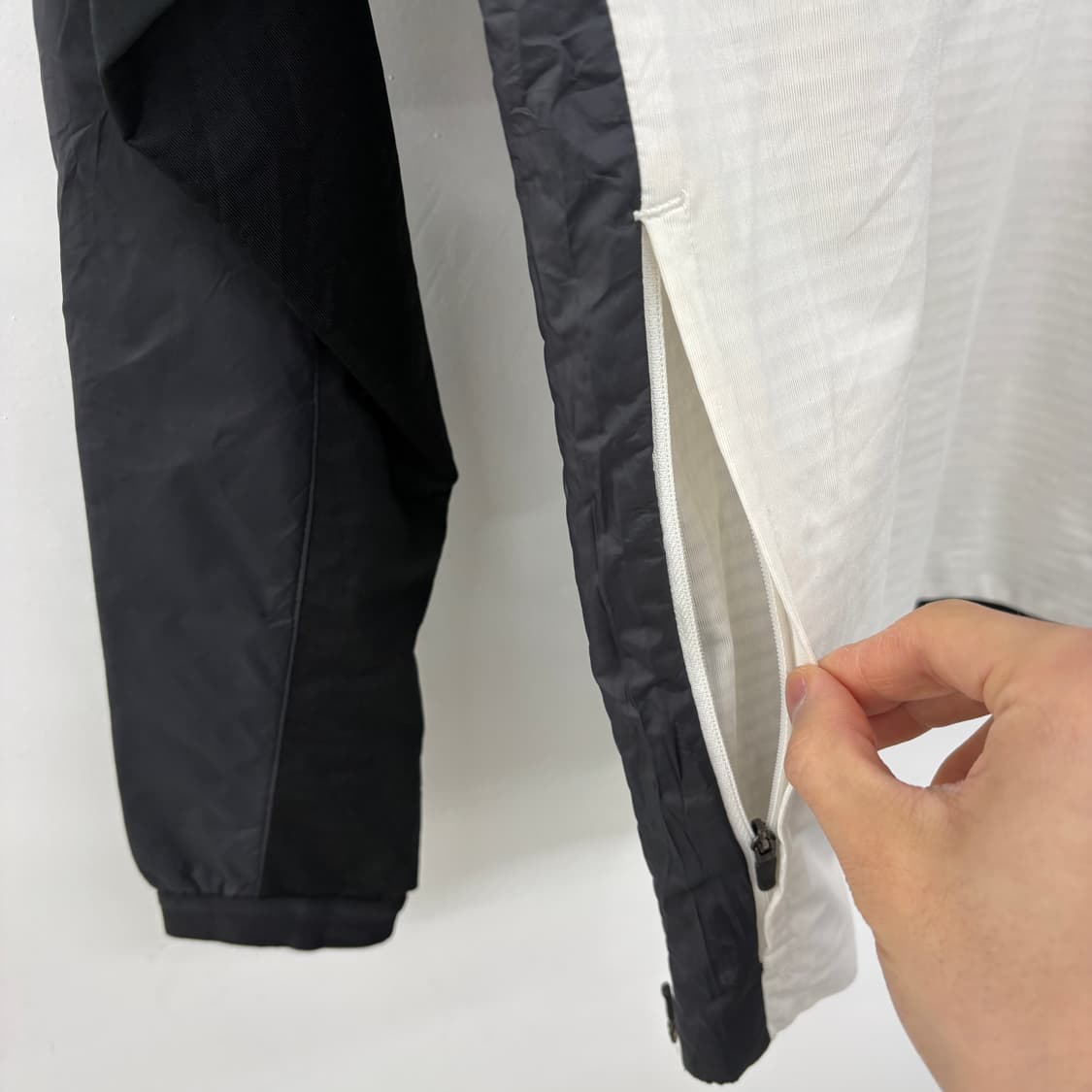 나이키 러닝 블랙/화이트 바람막이 남성 M 상품이미지5