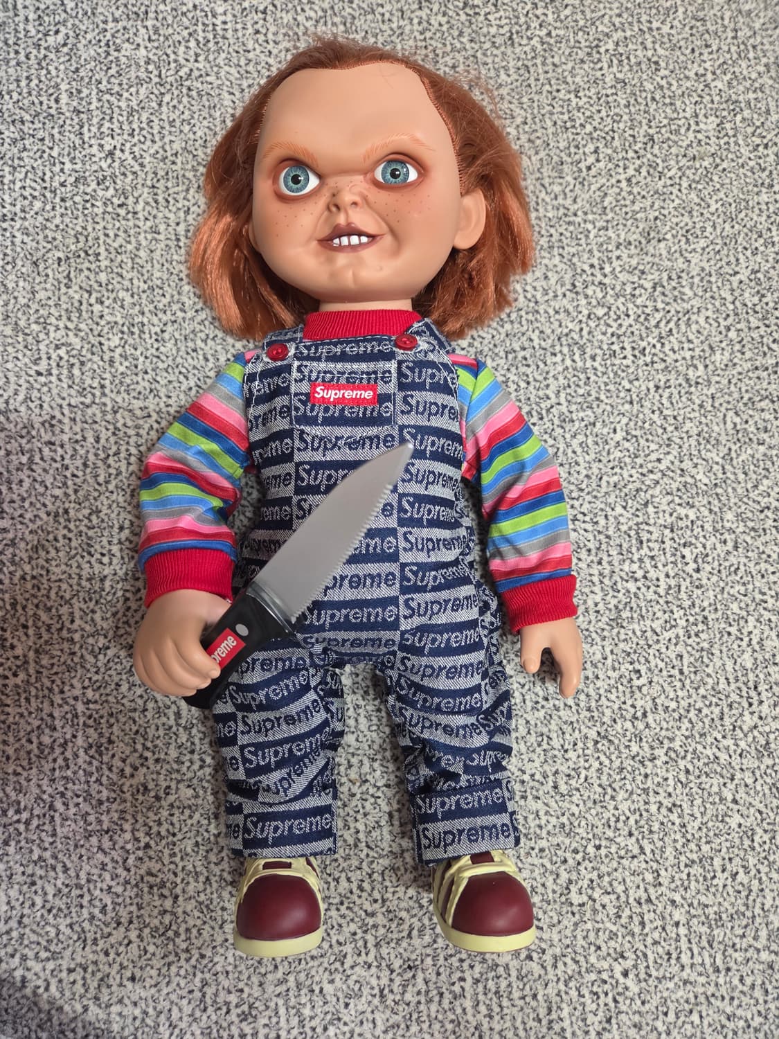 슈프림 처키 돌 상품이미지2