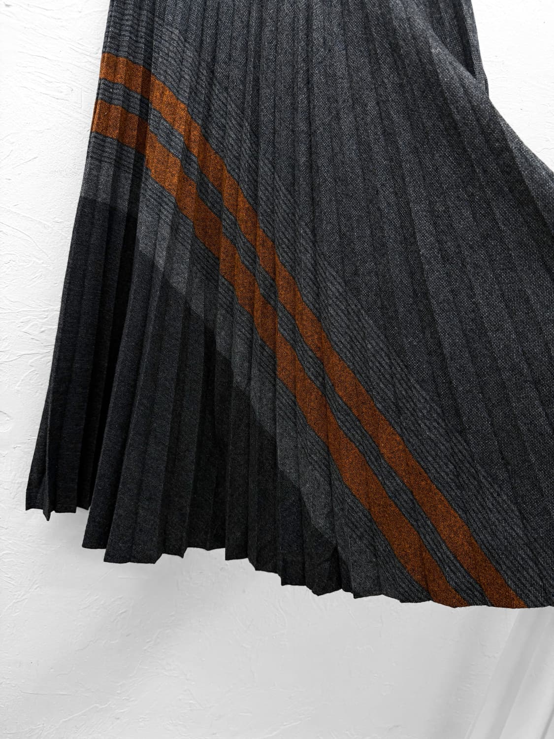 JPN 라인 플리츠 울 스커트 상품이미지3