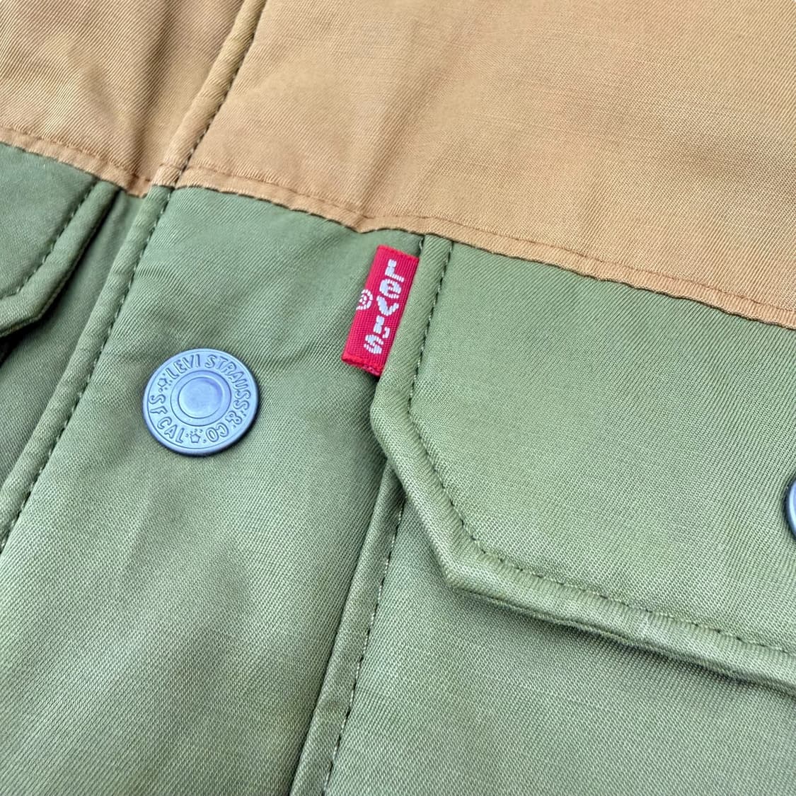 리바이스 올리브그린 배색 포켓 패딩조끼 상품이미지7