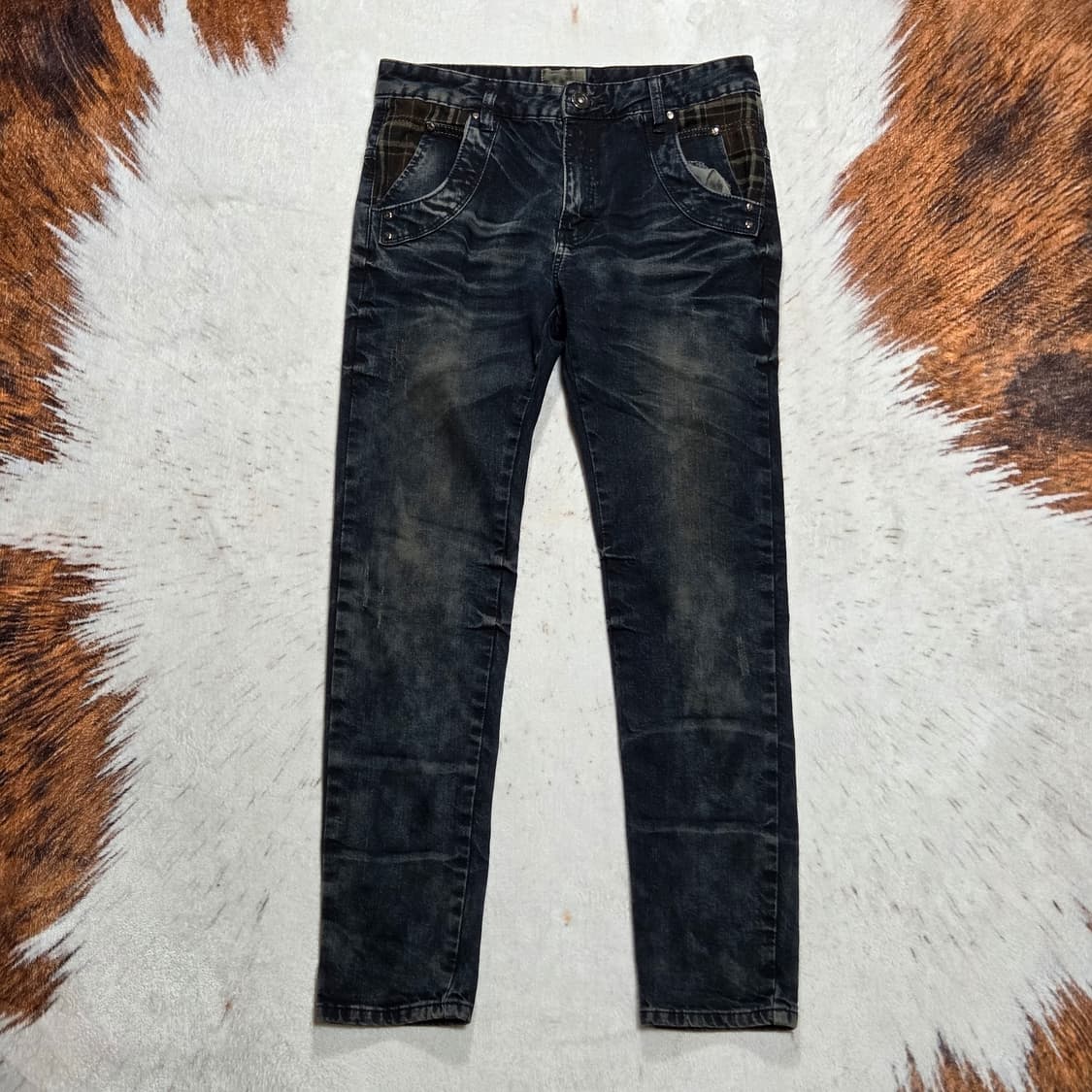 빈티지 펑크 스컬자수 데님팬츠 상품이미지4