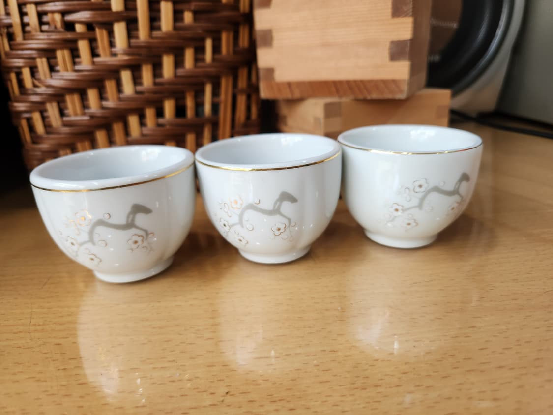 밀양도자기 벗꽃 그림 금테 도자기 술잔 3개 상품이미지1
