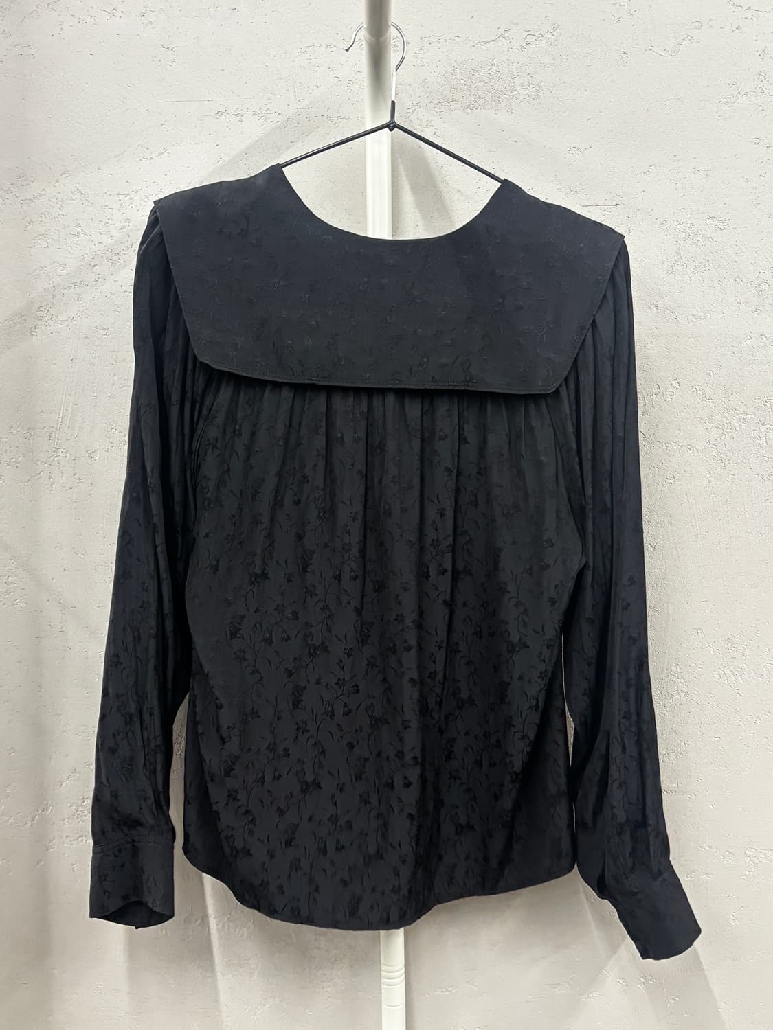 BEAKER 블랙 플라워 블라우스 상품이미지7