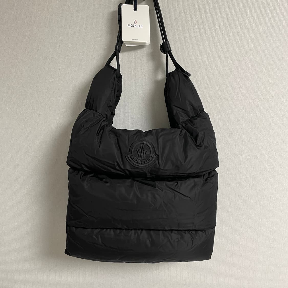 몽클레르 레제르 토트백 라지 상품이미지1