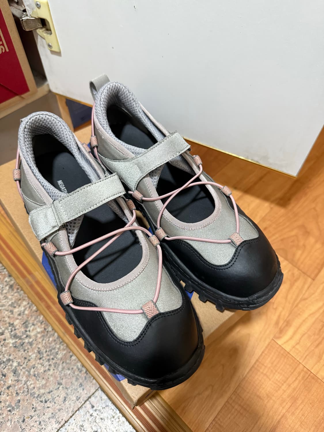 NEGATIVE THREE 메리제인 샌들 실버그레이 250 상품이미지3