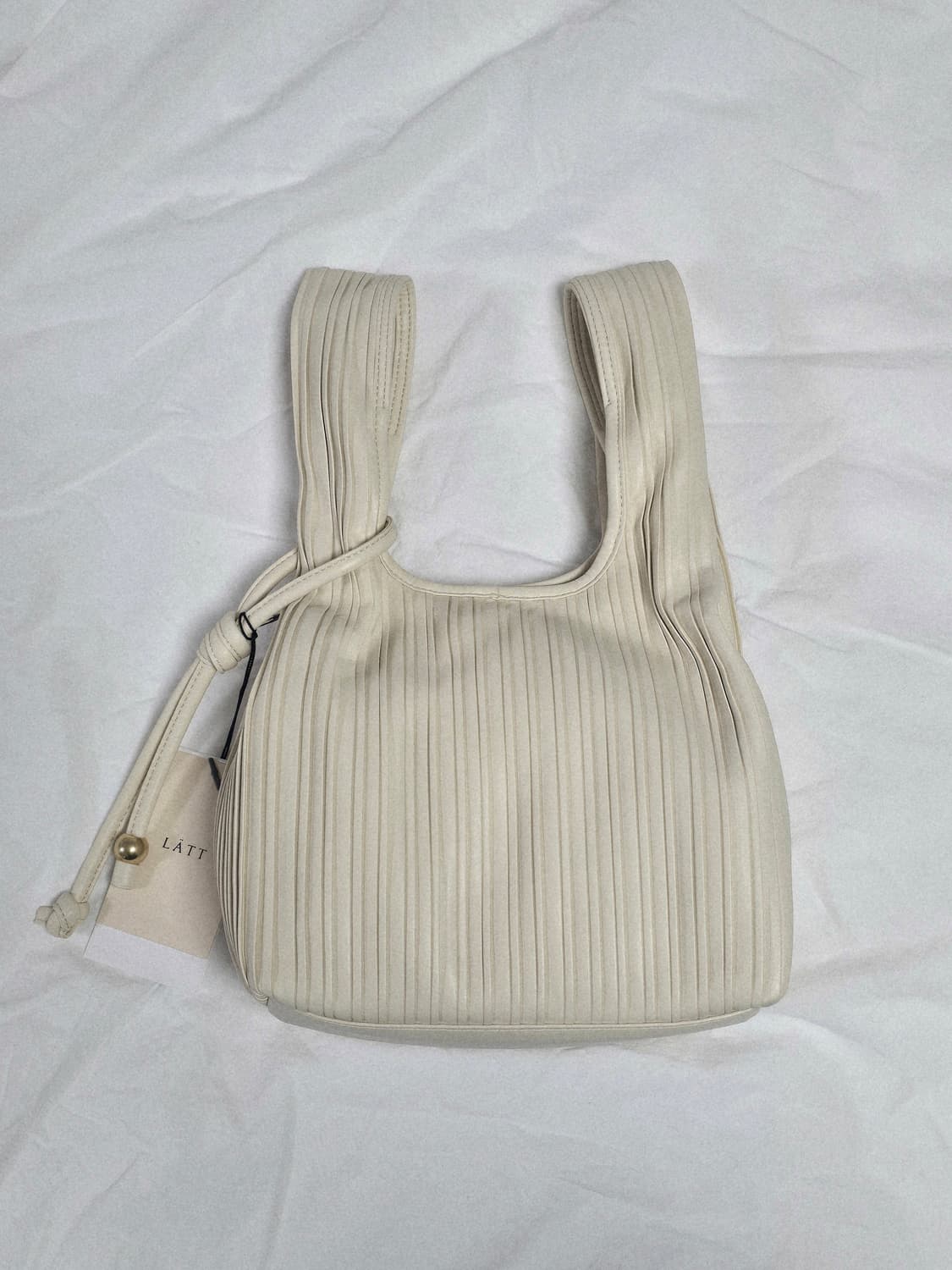 (한섬) LATT 모르 플리츠 토드백 새제품 상품이미지2