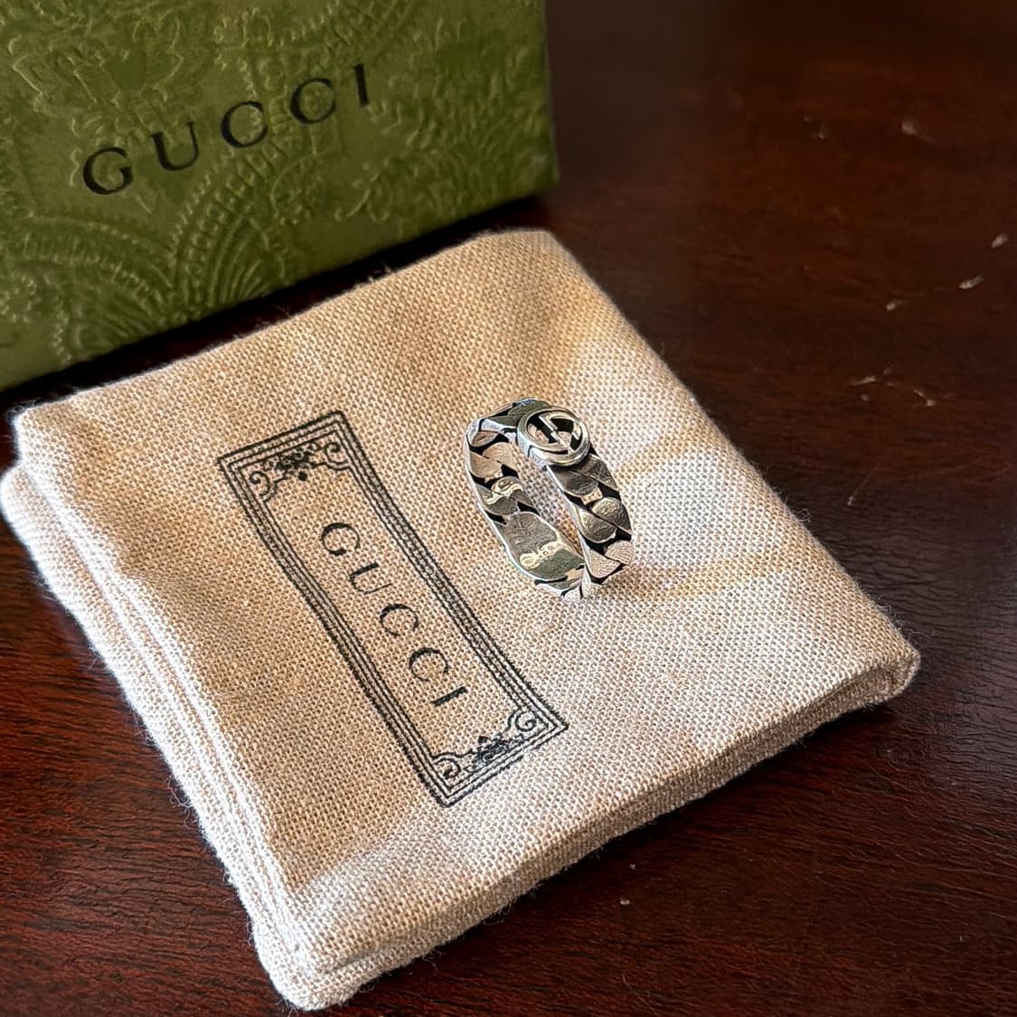 구찌 인터로킹 G 와이드 실버 925 반지 상품이미지5