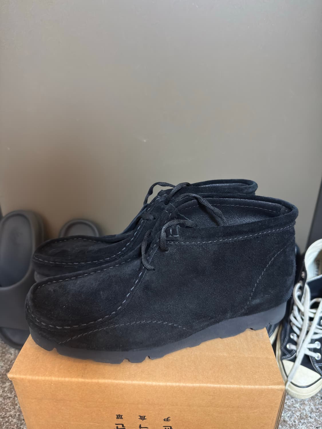 [270/UK9]포스트아카이브팩션(파프) x 클락스 왈라비BT 블랙 상품이미지3