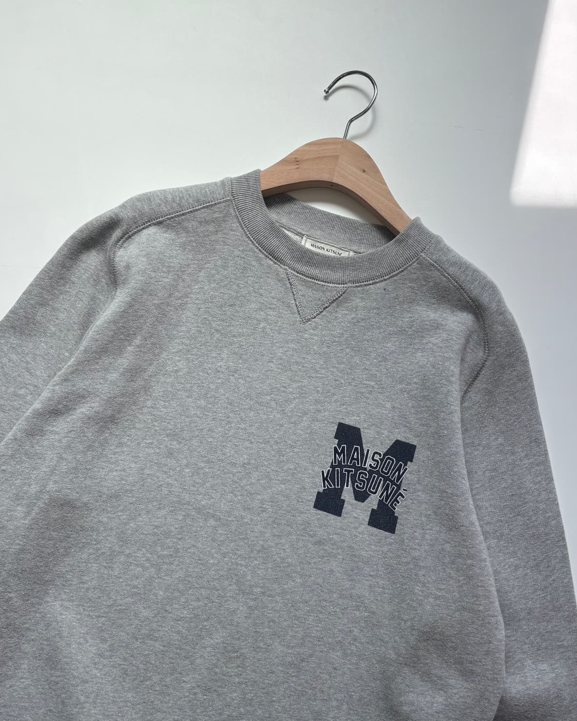 Maison Kitsune 메종키츠네 그레이컬러 맨투맨 상품이미지4