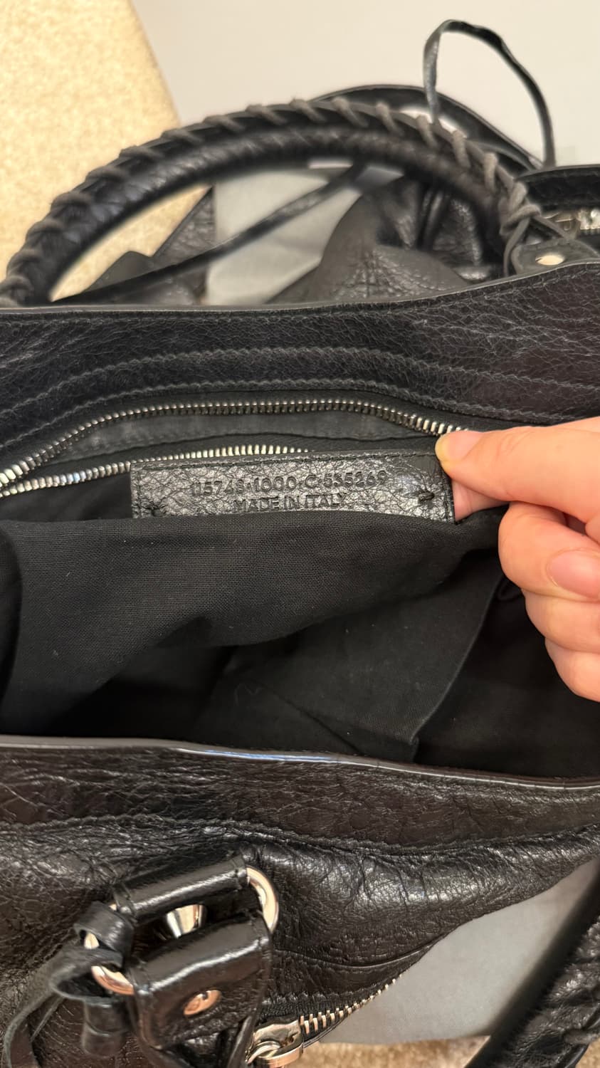 발렌시아가 시티 모터백 미디움 블랙 은장 상품이미지9