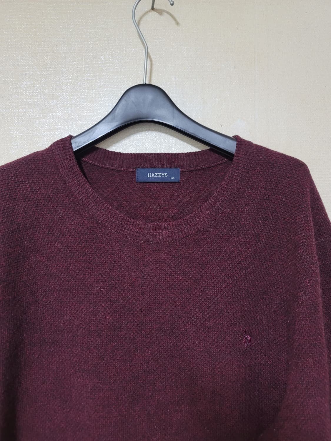 헤지스 버건디 니트 상품이미지2