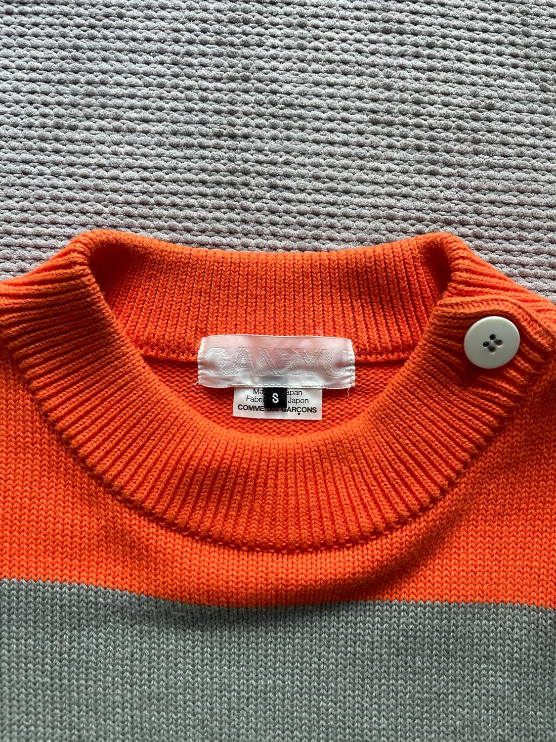 꼼데가르송 간류 숄더 버튼 스웨터 상품이미지3