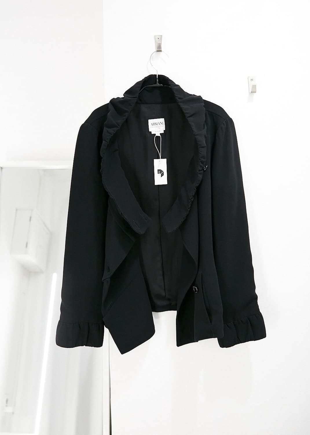 Ruffle Neck Jacket 상품이미지2