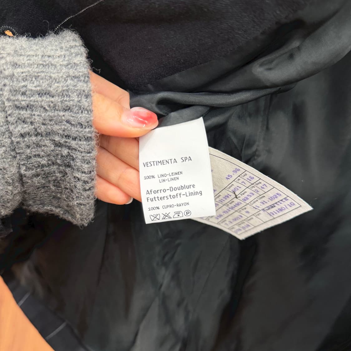 조르지오 아르마니 스트라이프 자켓 싱글 버튼업 포켓 디테일 레귤러핏 차콜 상품이미지7