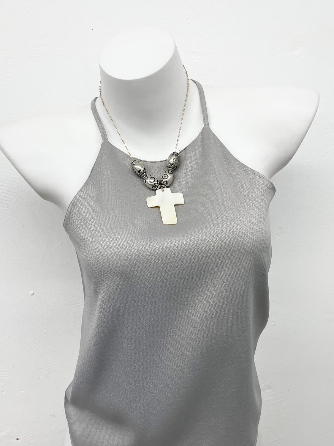 실버 새틴 홀터 슬립 쇠맛 상품이미지2