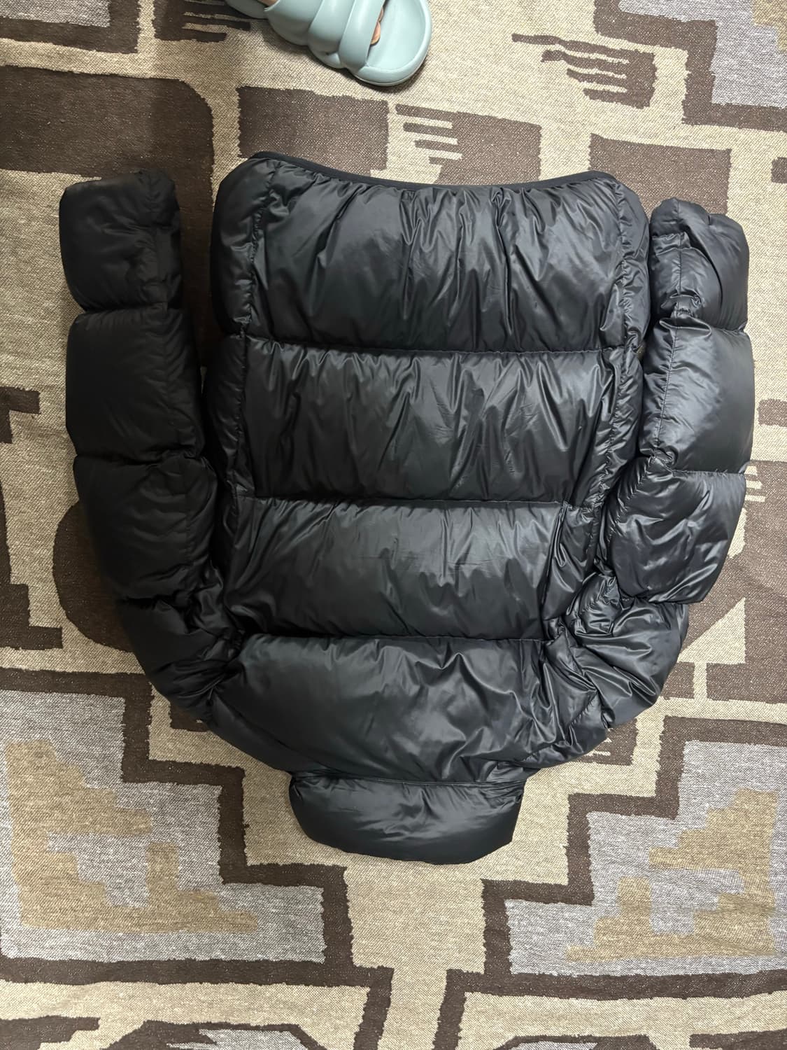 유니클로 울트라라이트다운 볼륨패딩 상품이미지3