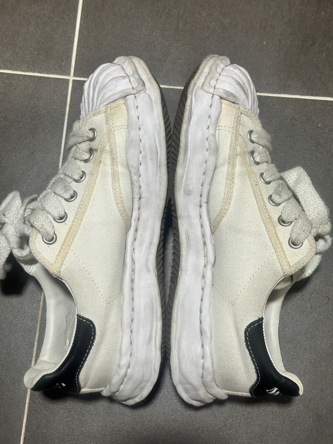 미하라 야스히로 블레이키 OG 솔 캔버스 로우탑 스니커즈 화이트 상품이미지2