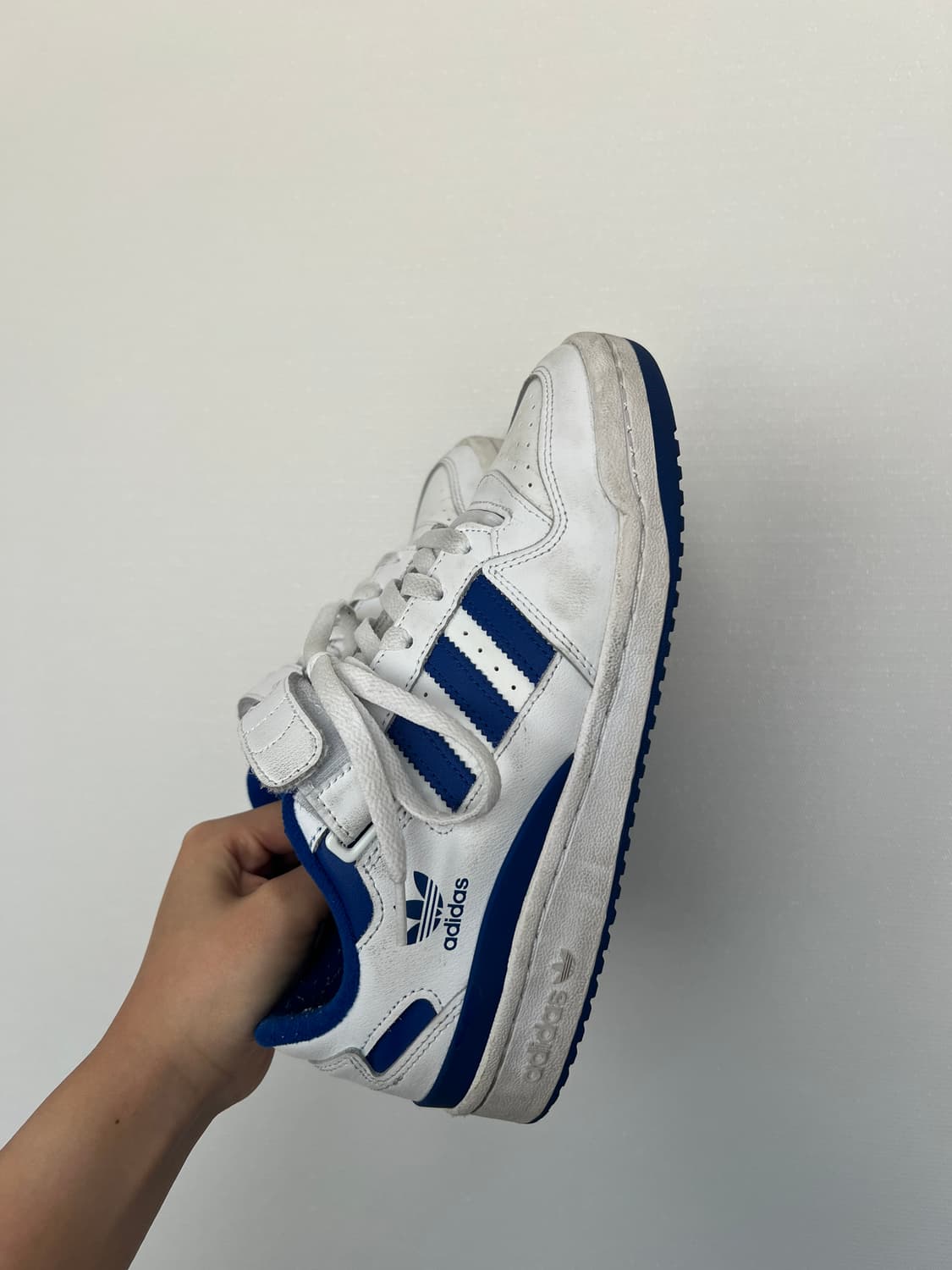 아디다스 포럼 로우 화이트 로얄블루 240 상품이미지4