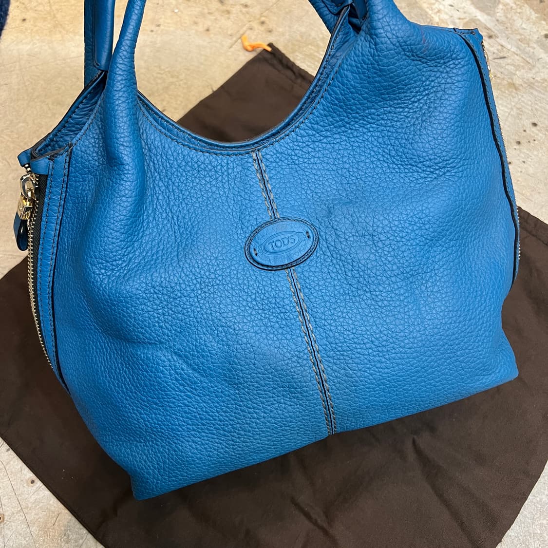 TODS 레더 토트백 상품이미지2