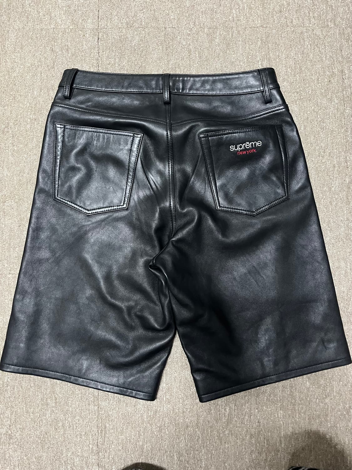 슈프림 25 ss 레더 배기 쇼츠 30size 상품이미지6