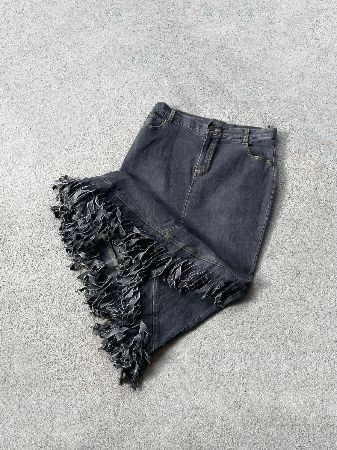 Grey fringe hem denim long skirt 상품이미지2