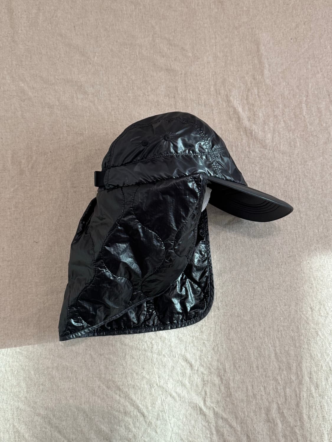 솔로이스트 19aw 이어플랩 캡 상품이미지1