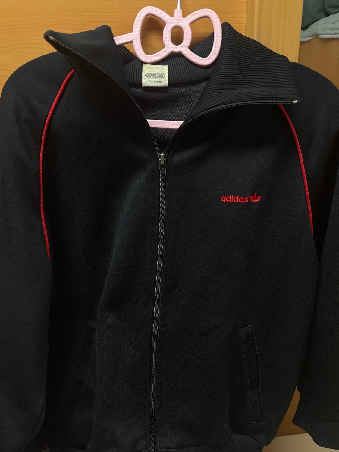 아디다스 블랙+레드 져지 상품이미지1