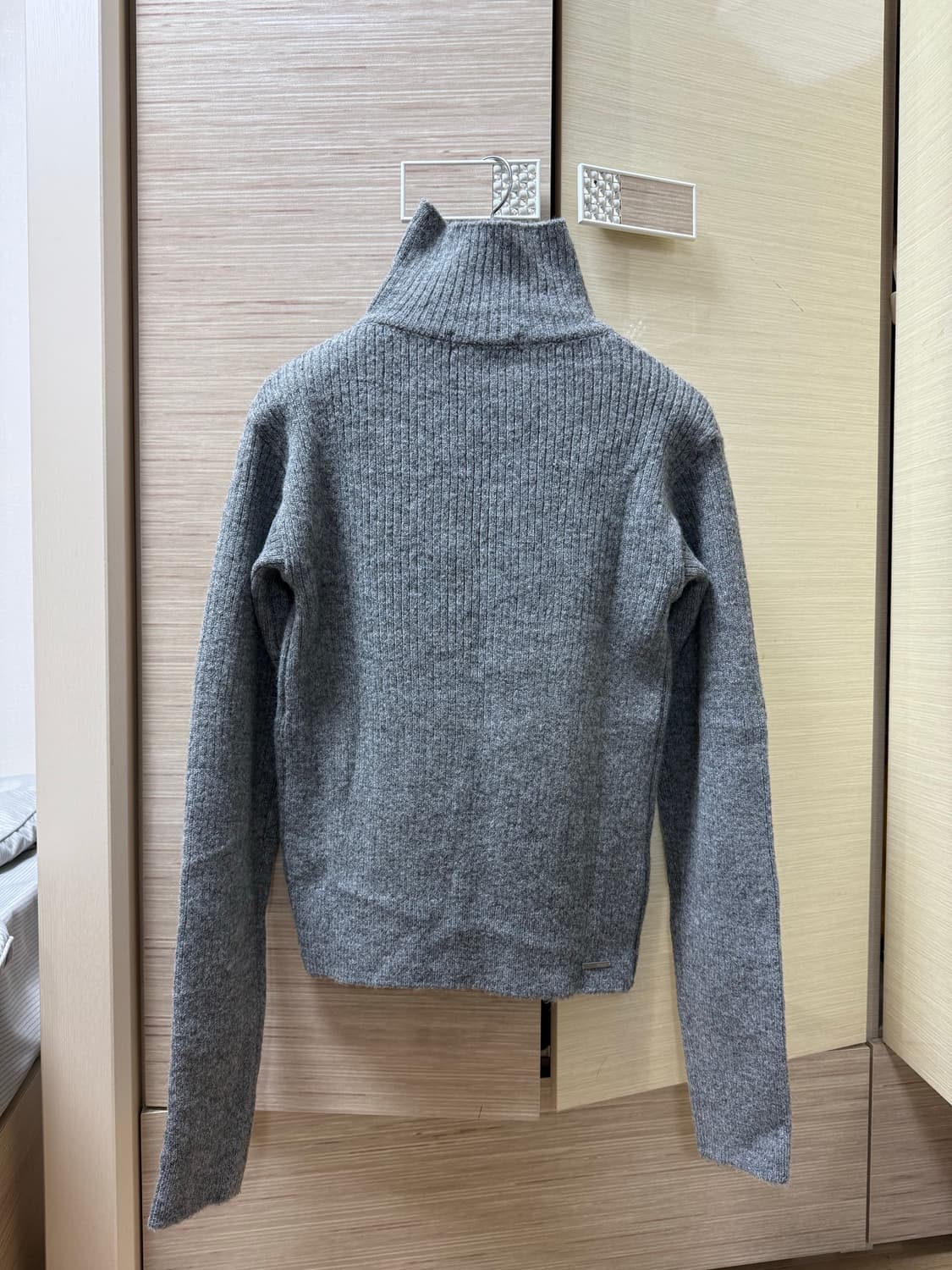 미세키 서울 / 사이드 버튼 니트 / FREE 상품이미지2