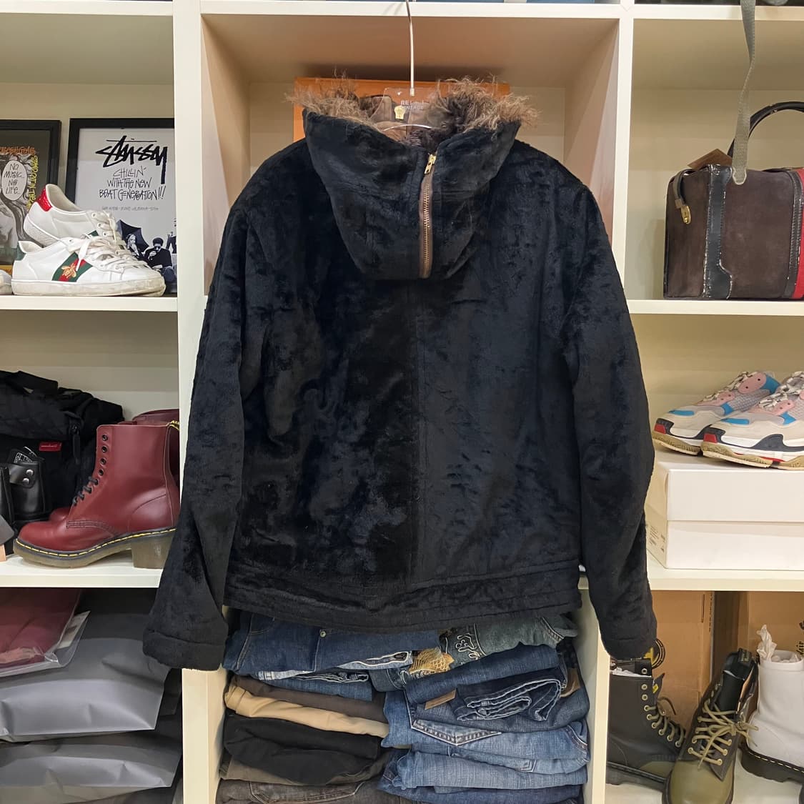 아날로그 라이팅 블랙 퍼 후드집업 상품이미지3