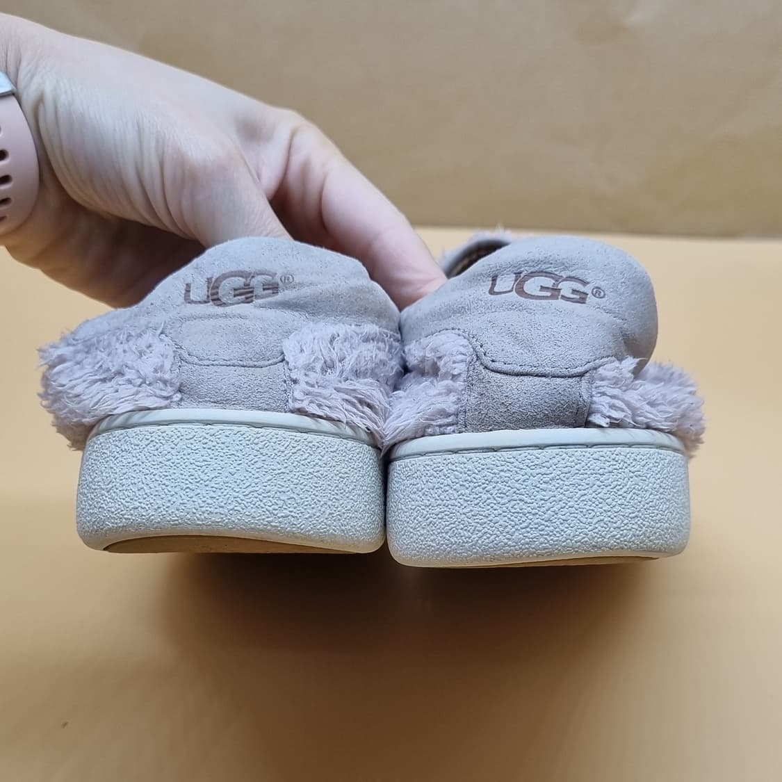 UGG 어그 RICCI 퍼 슬립온 실사이즈245 상품이미지4