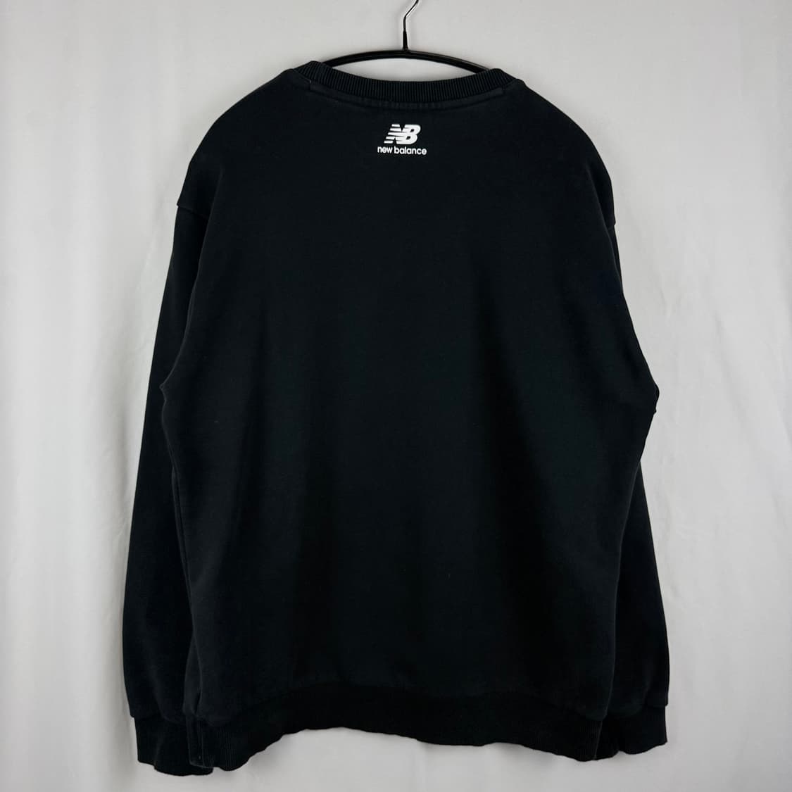 (L) 뉴발란스 빅로고 맨투맨 블랙 상품이미지6