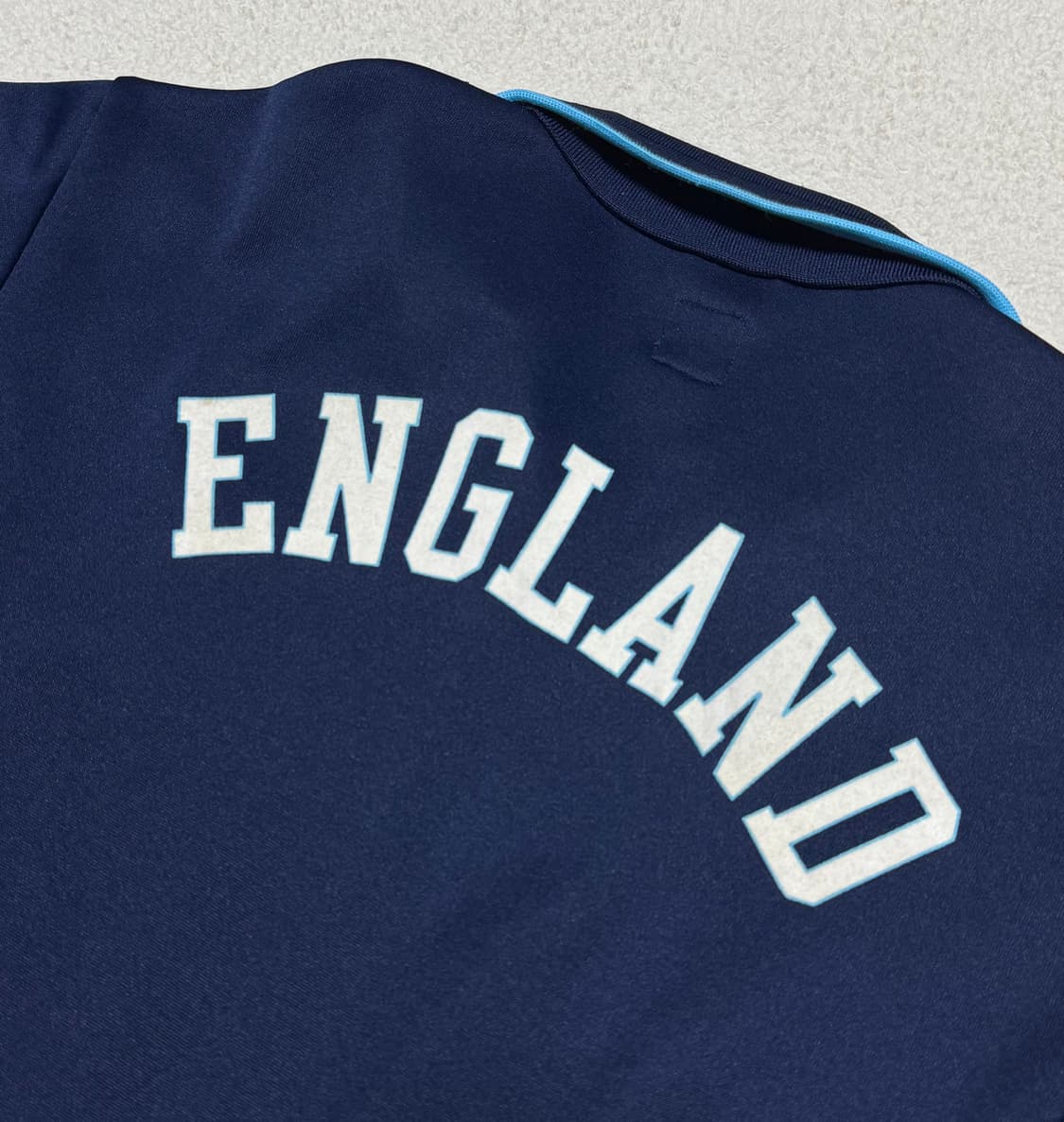 아디다스 잉글랜드 네이비 져지 / 코르티스 건호 착용 상품이미지8
