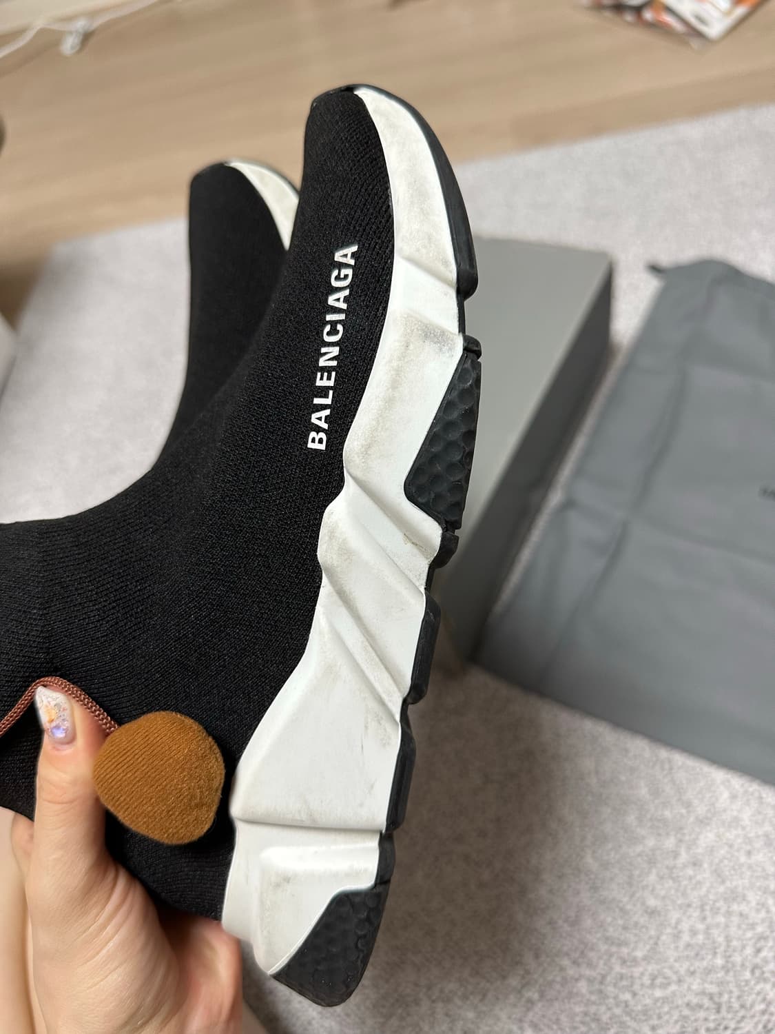 발렌시아가 스피드러너 250 상품이미지8