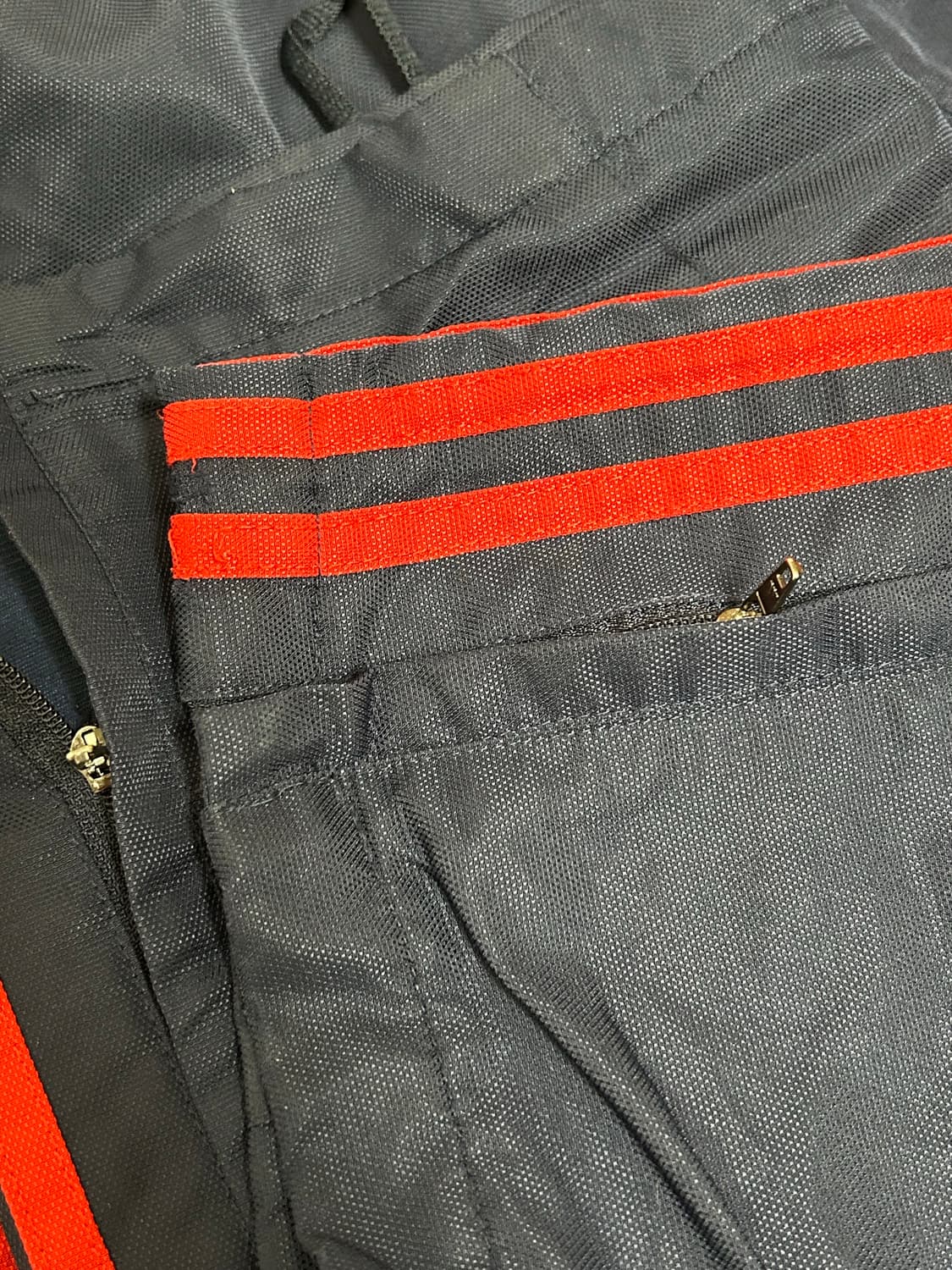 아디다스 00s 네이비 레드 올드스쿨 바람막이 트랙팬츠 상품이미지4