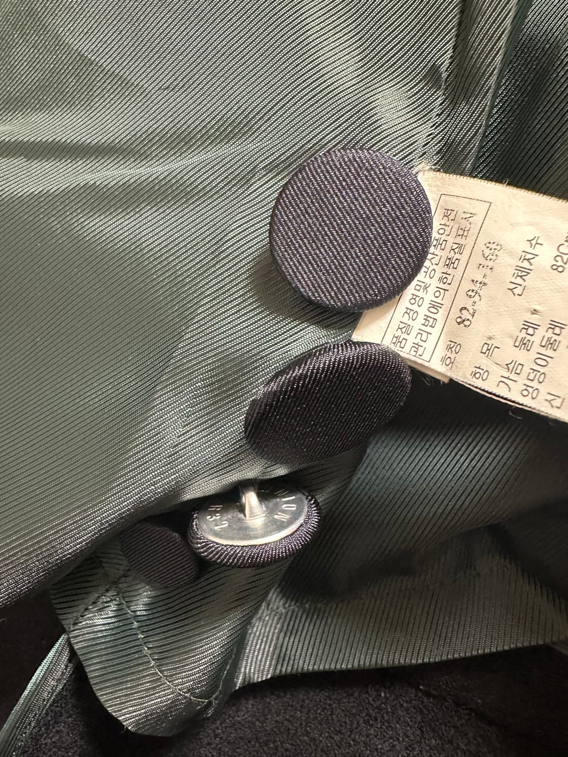 한섬시스템 캐시미어울블랙 더블 버튼 자켓 상품이미지9