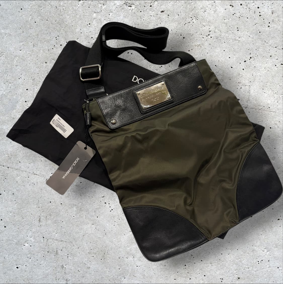 돌체앤가바나 메신저백 크로스백 카키 더스트백 상품이미지1