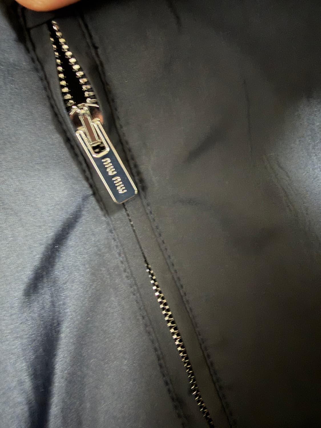 미우미우 25SS 런웨이 자켓 38 상품이미지7