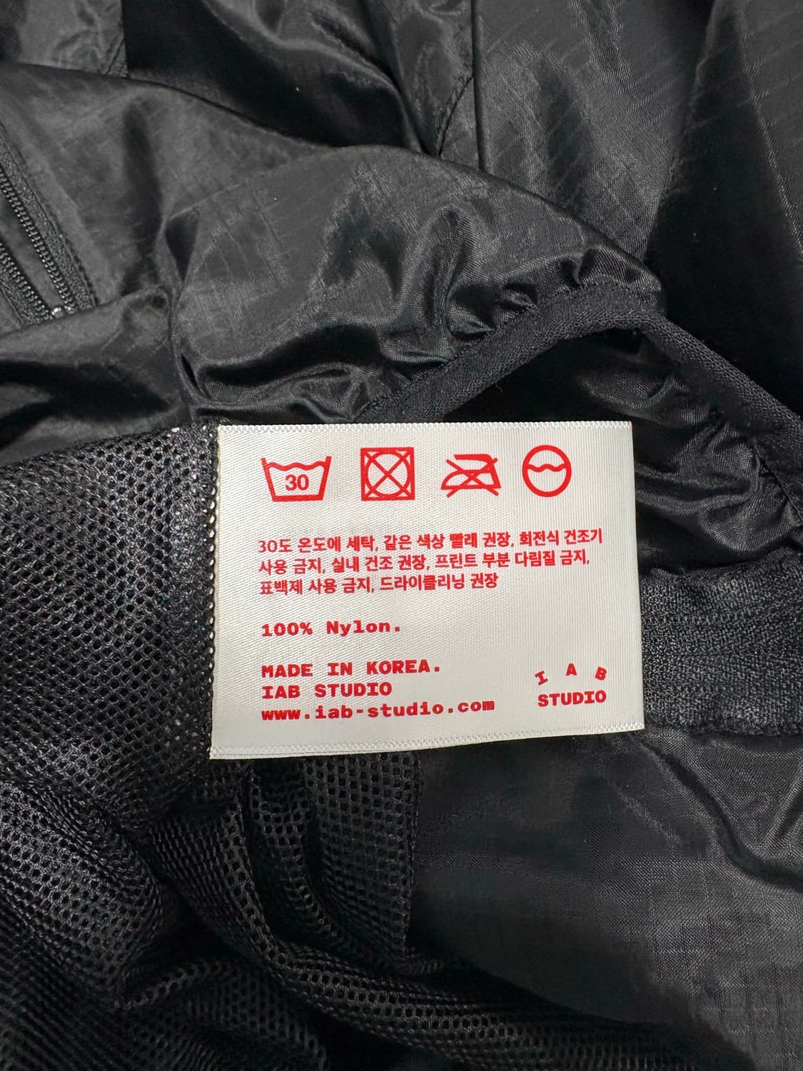 아이앱스튜디오 립스탑 윈드자켓 블랙 상품이미지5