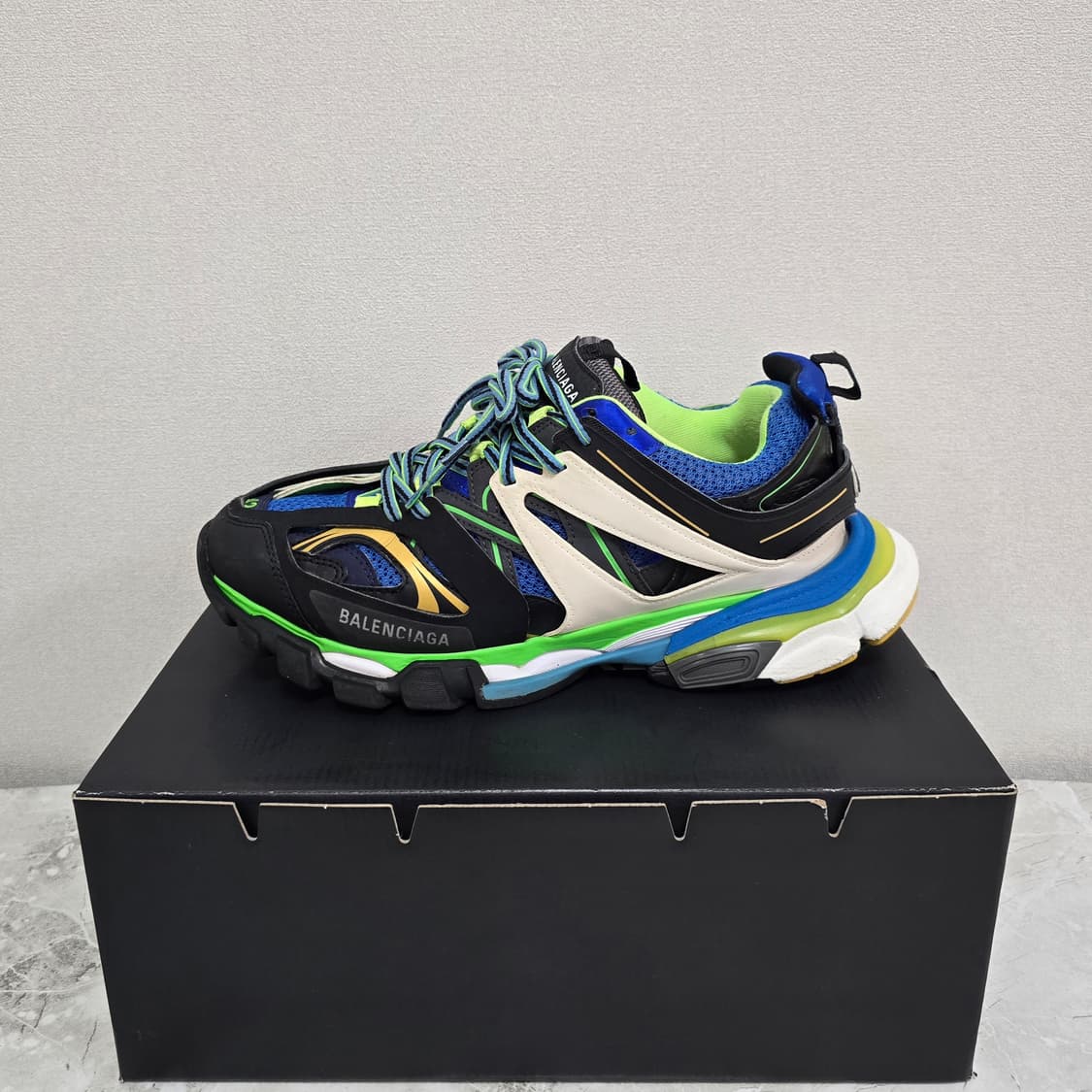 발렌시아가 트랙 스니커즈 신발 42사이즈 270 275 판매 상품이미지1