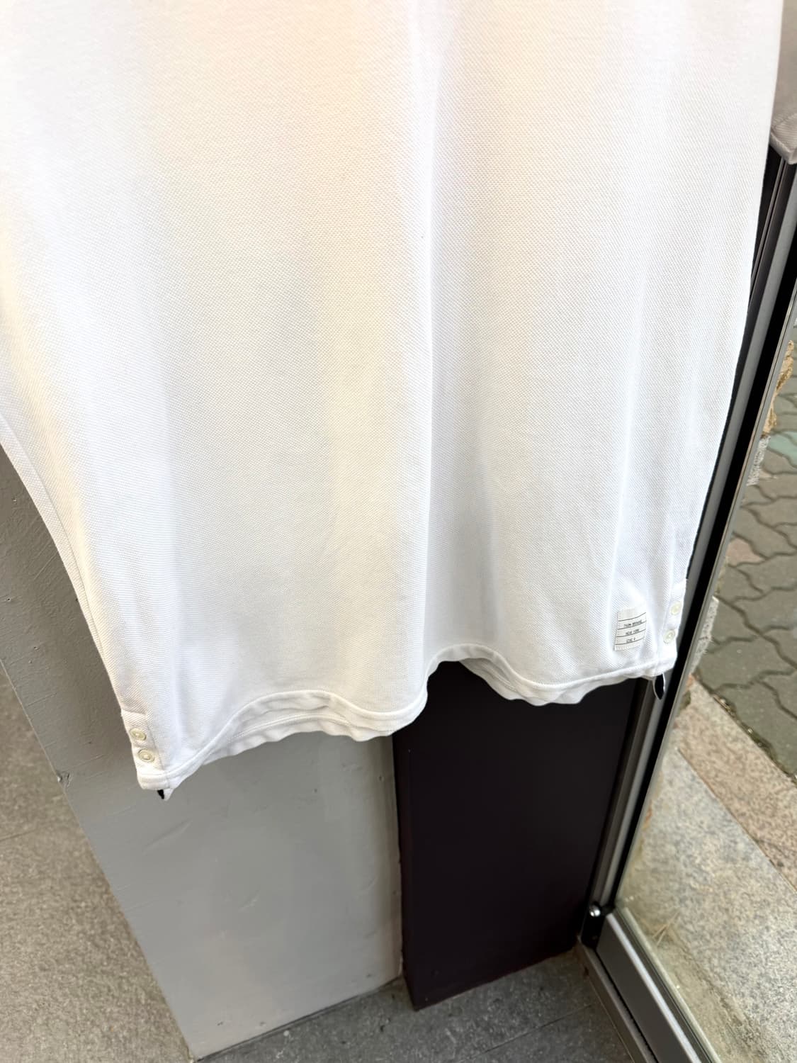 100~105/ 톰브라운 백삼선 코튼 반팔티 상품이미지4