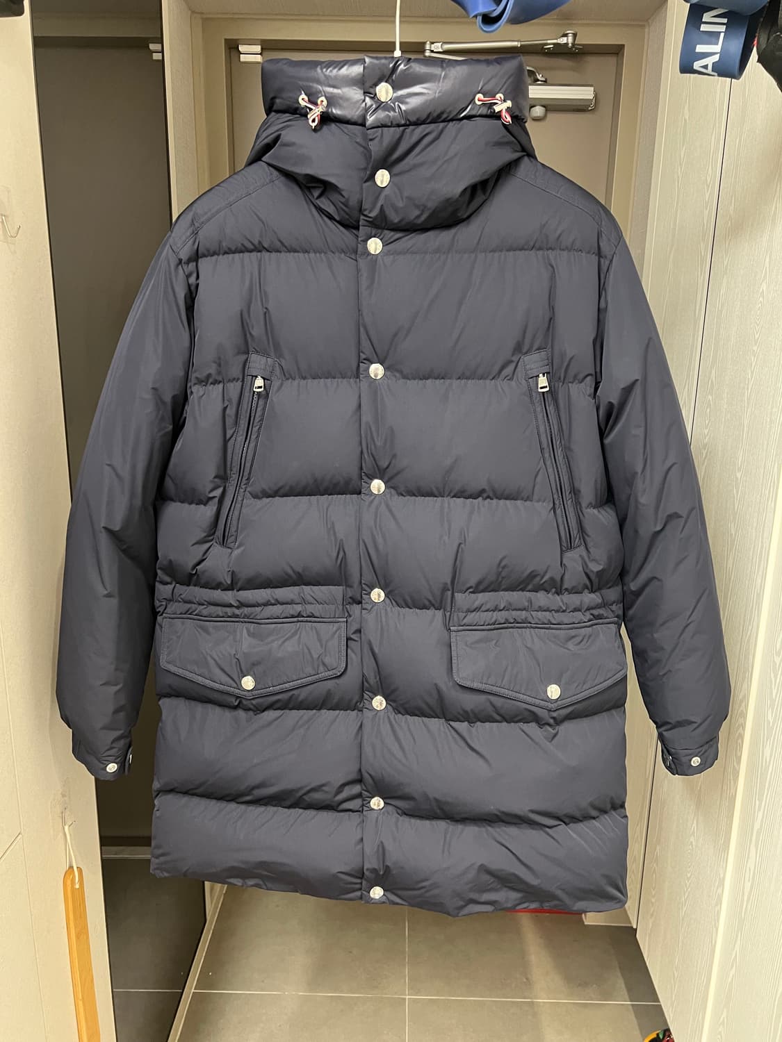 몽클레어 commercy 커머시 하프 롱 패딩 3사이즈 정품 상품이미지1