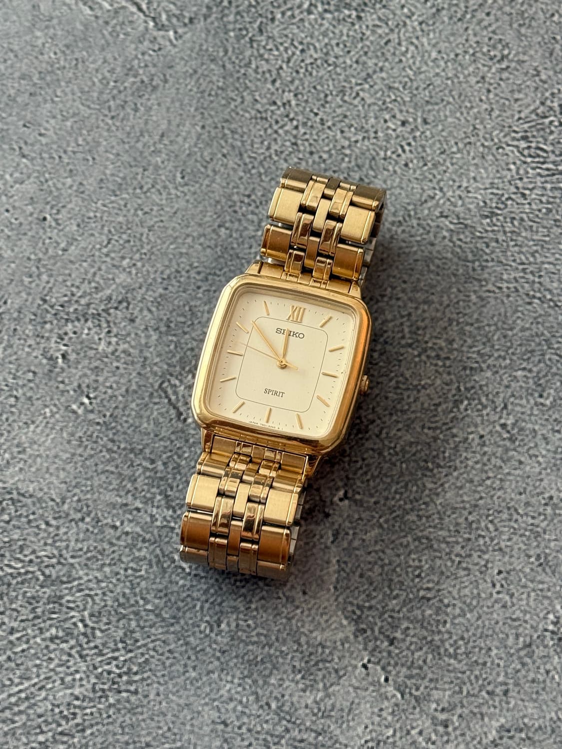 세이코 Seiko SPRIT 골드 쿼츠 클래식 탱크 상품이미지2