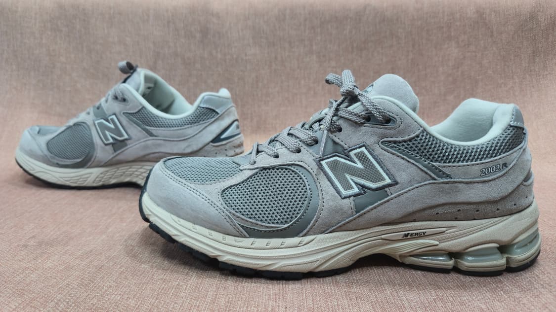 뉴발란스 270mm- 2002R 그레이 스니커즈 상품이미지4
