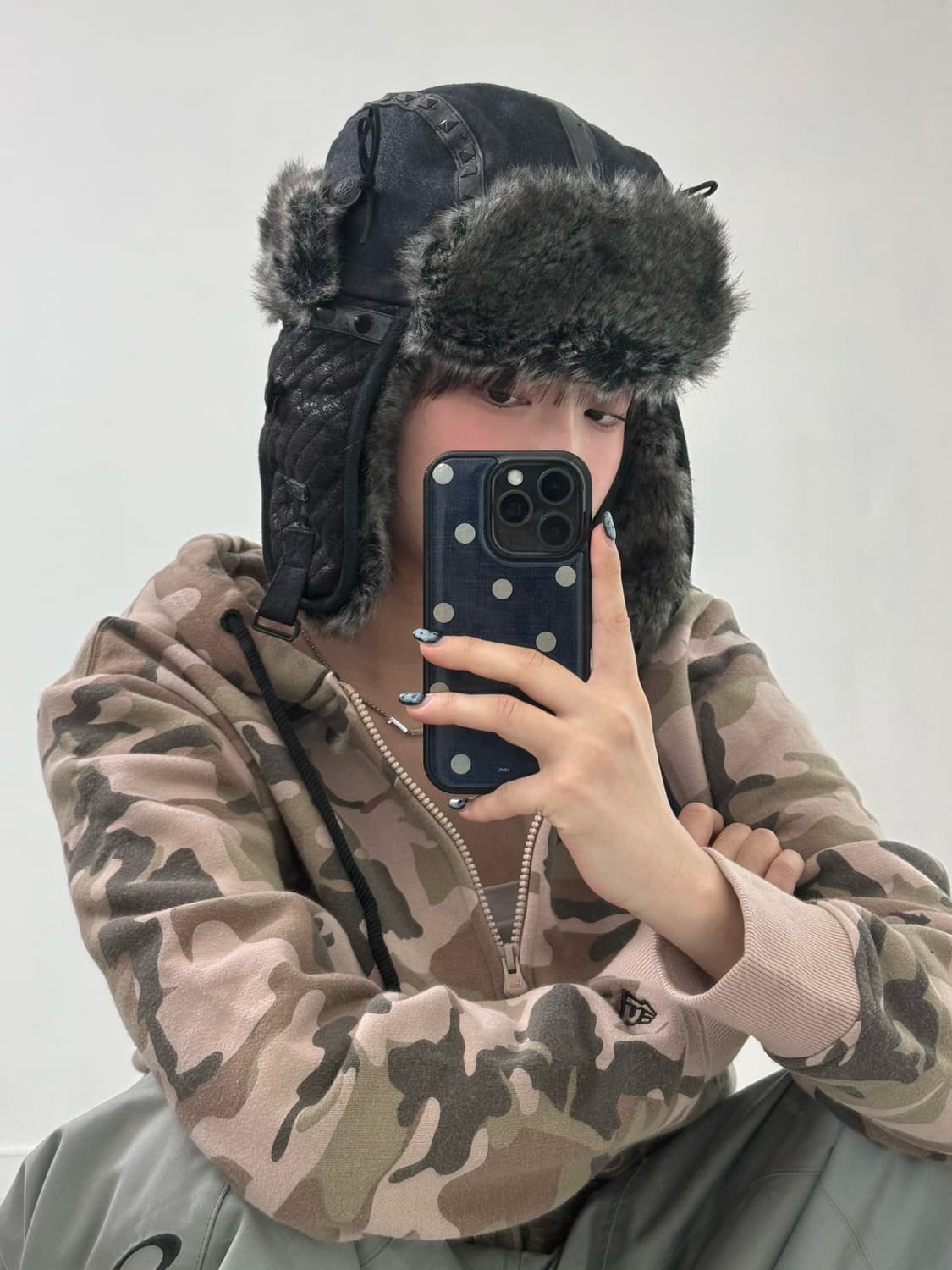 햇츠온 블랙 스터드 트루퍼햇 상품이미지1