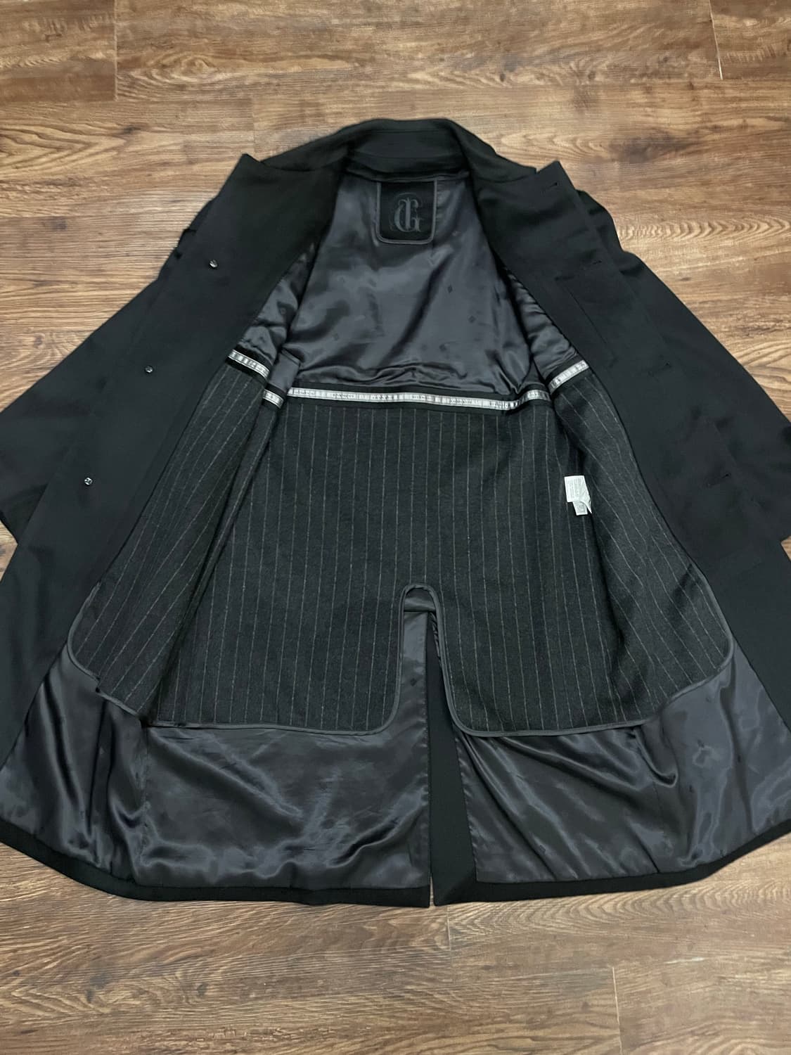 지방시 블랙 캐시미어 롱코트 상품이미지9