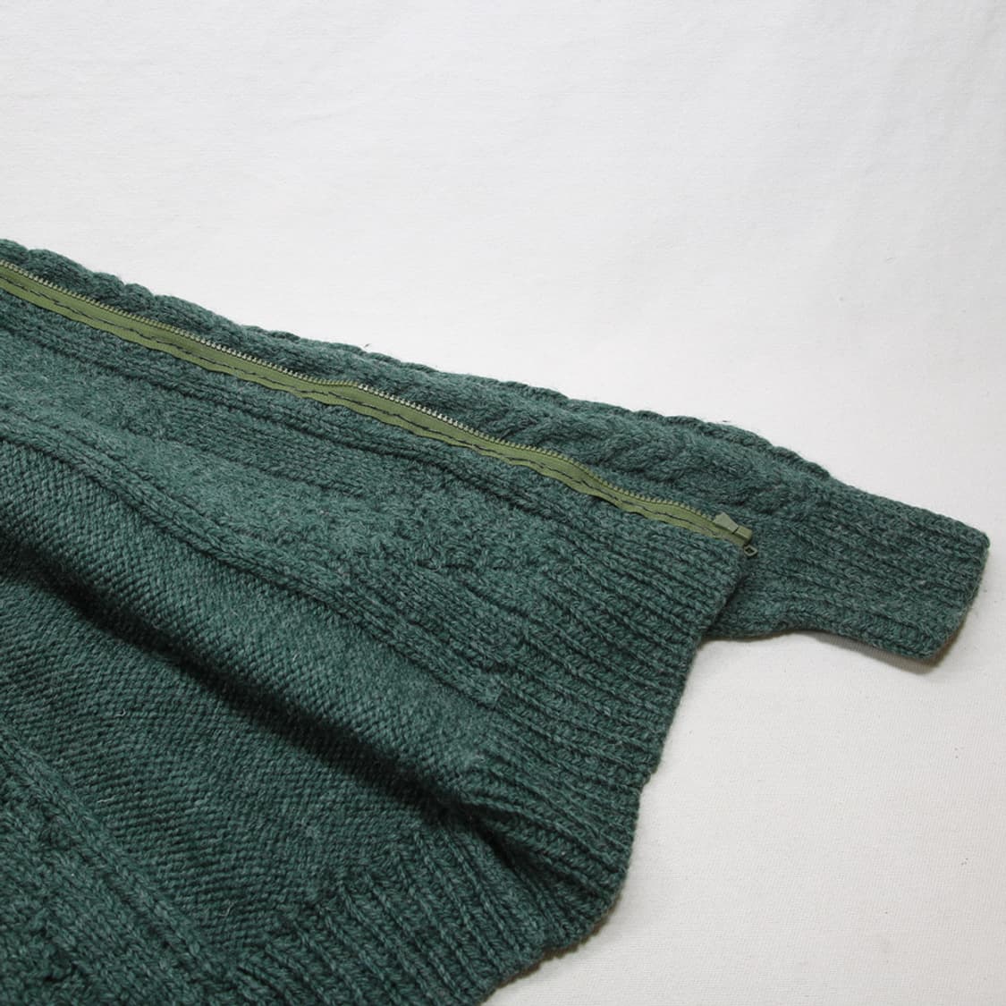 (착용컷) 울 꽈배기 니트 집업 자켓 (남성용 103) 상품이미지6