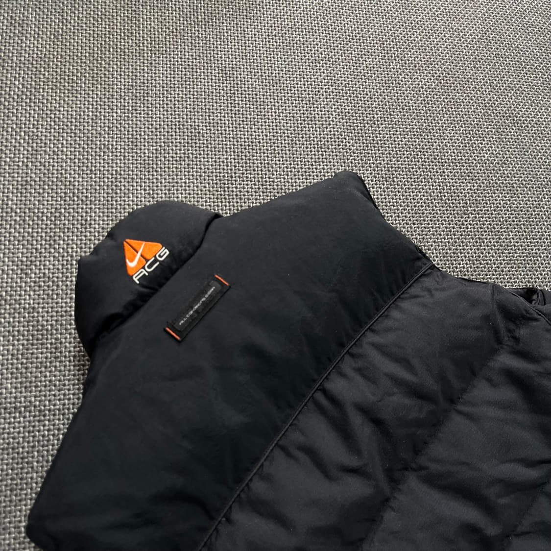 나이키 acg 올드스쿨 패딩 베스트  상품이미지3