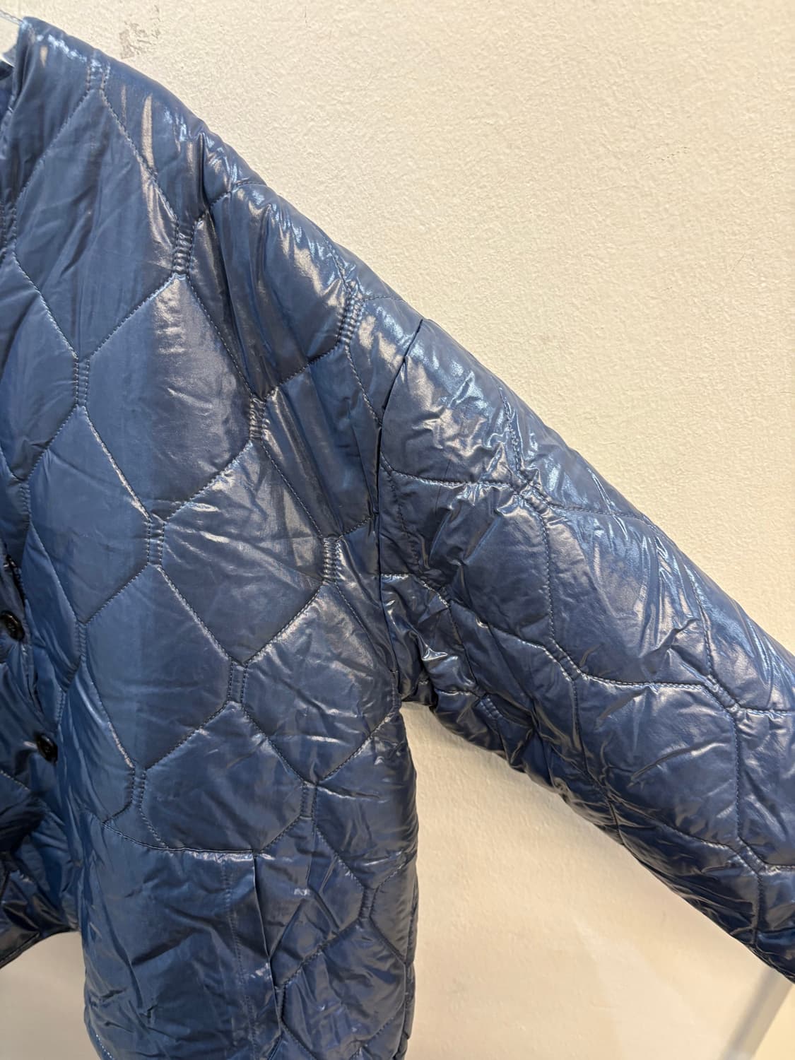 Margaret blue quilted jacket 상품이미지3
