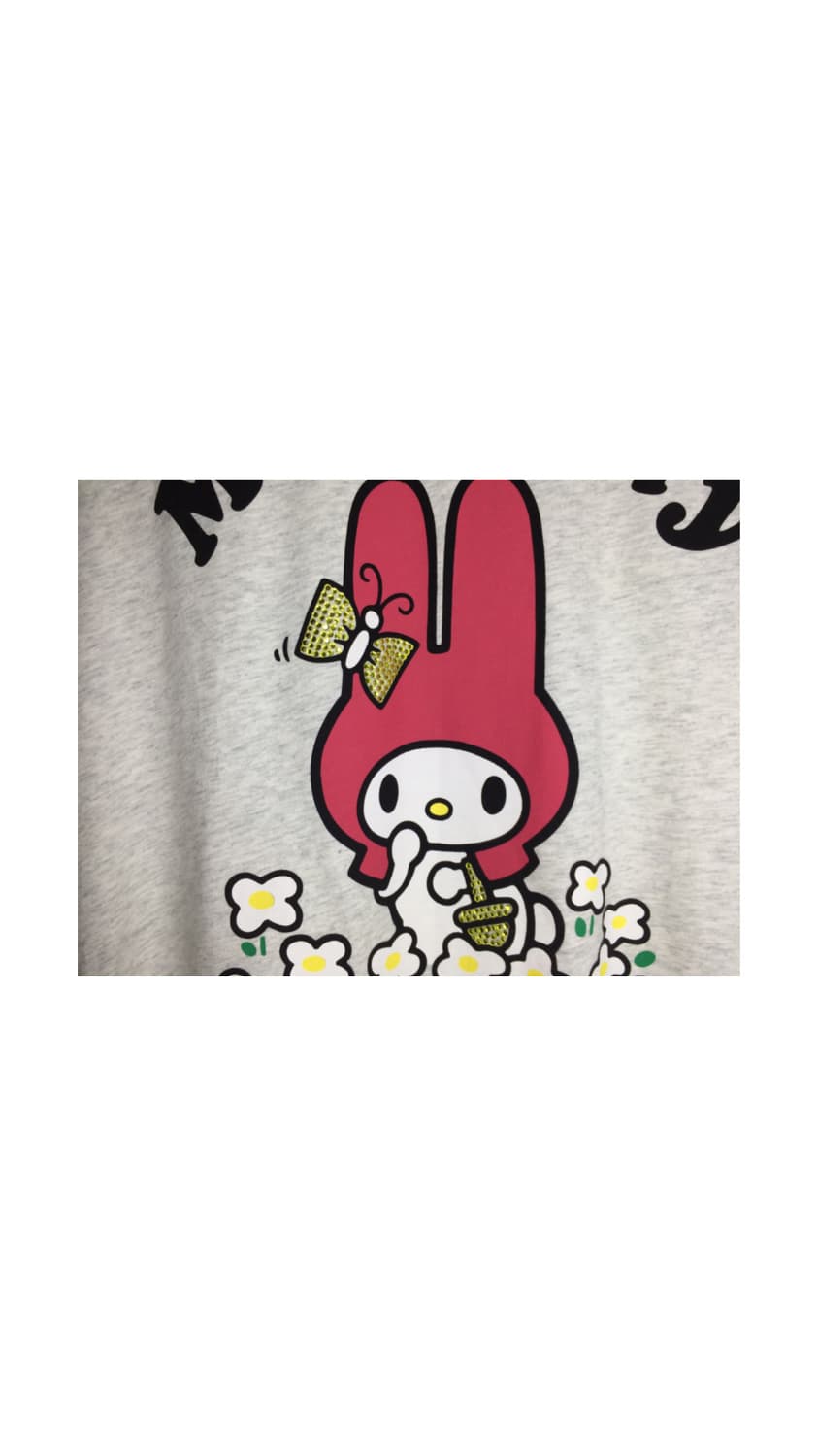 유니클로 x 산리오 마이멜로디 빅 프린팅 멜란지 그레이 반팔 상품이미지4